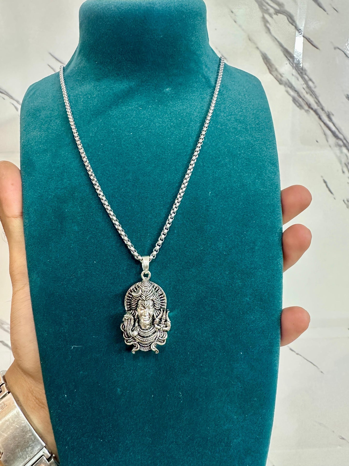 Shiv Pendant with Chain